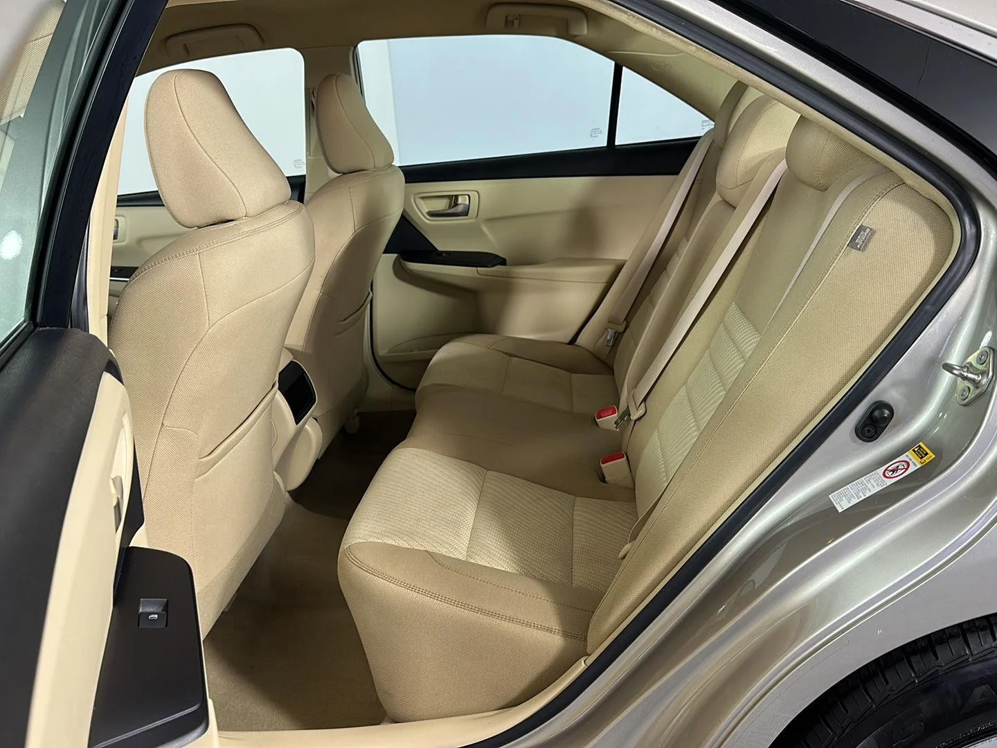 Used 2017 Creme Brulee Mica Toyota LE image 18