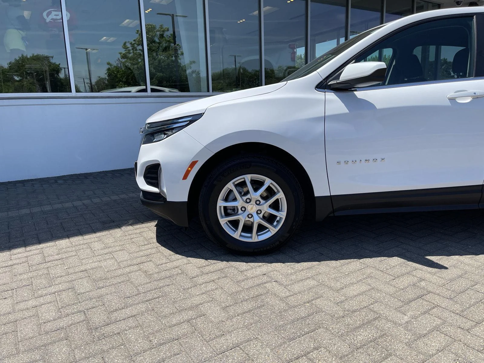 Used 2024 Summit White Chevrolet LT image 9