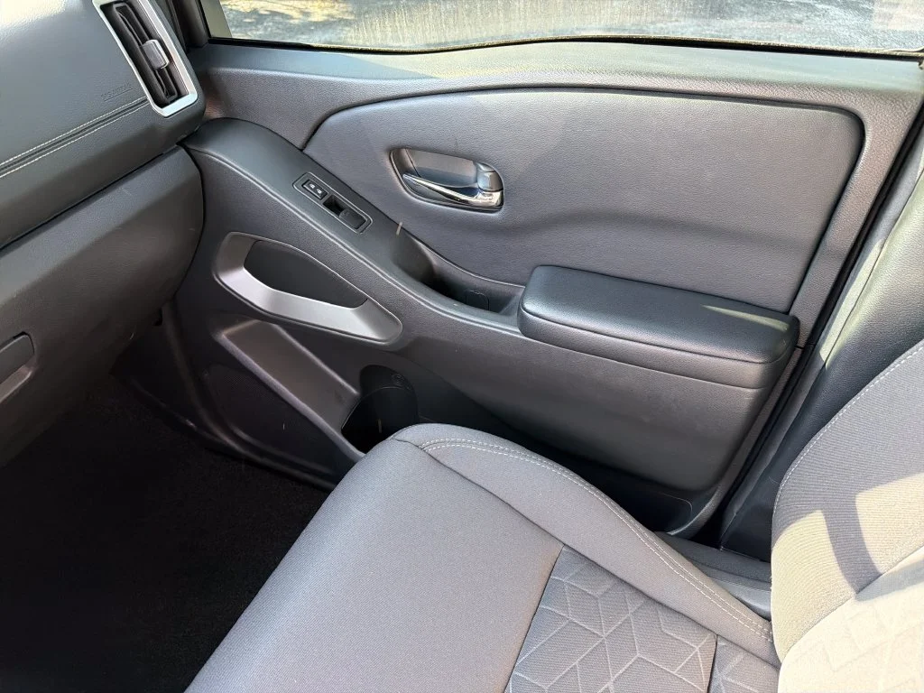 Used 2025 Black Nissan SV image 26