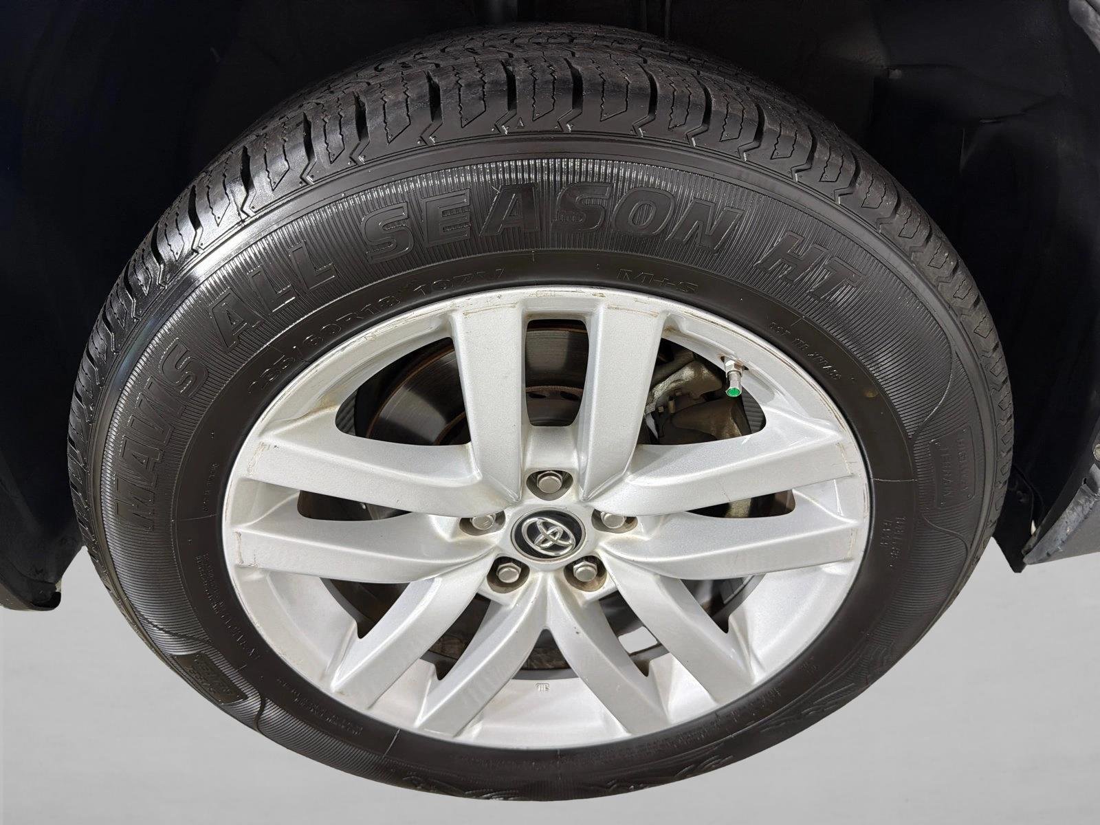 Used 2016 Predawn Gray Mica Toyota LE image 12