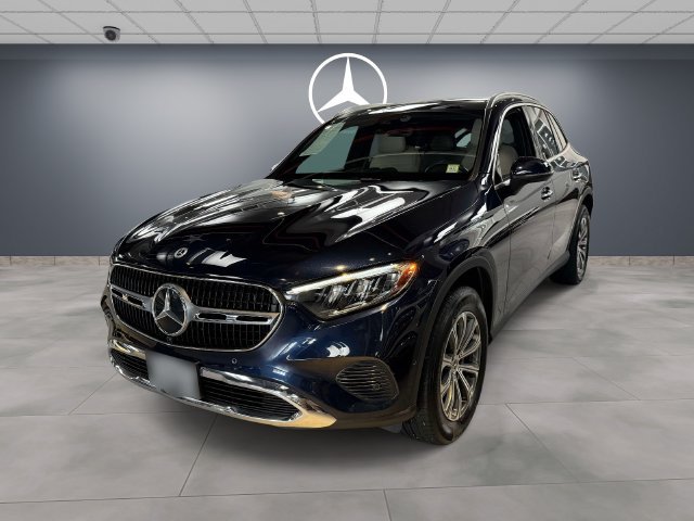 Used 2024 Blue Mercedes-Benz GLC 300 image 3