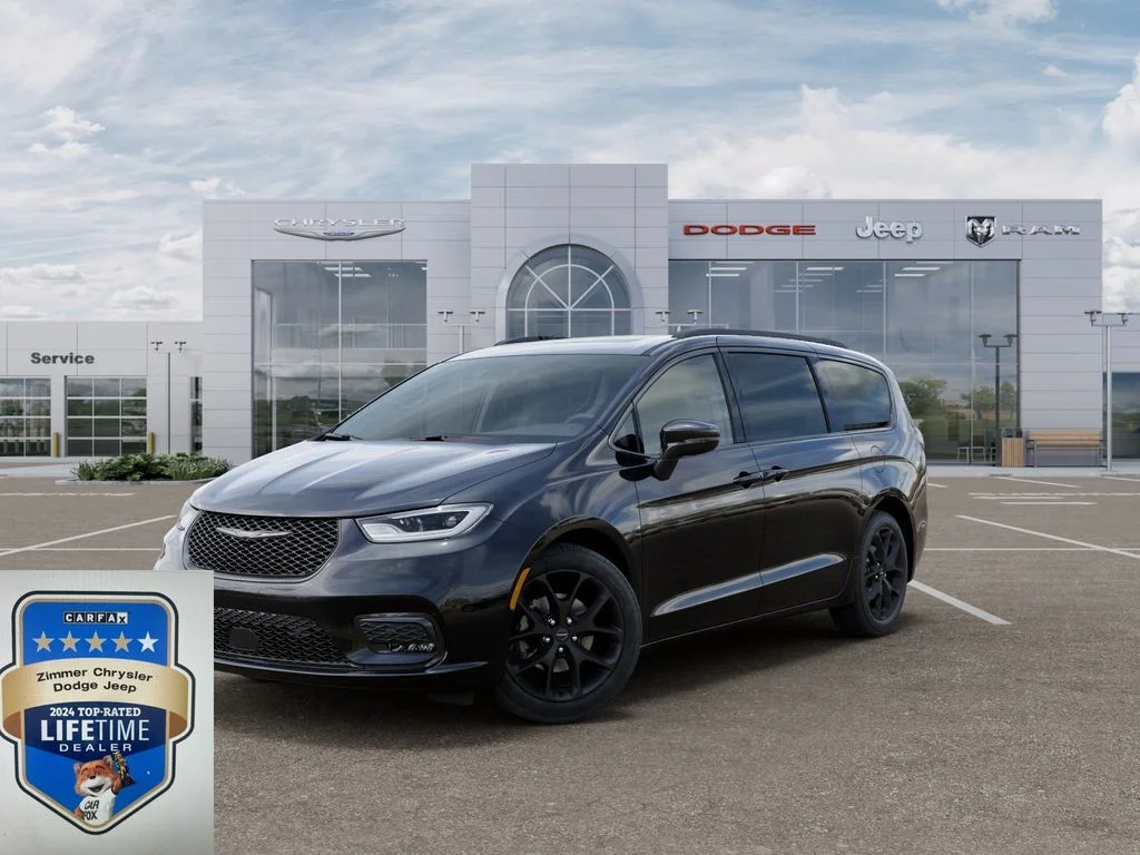 2026 Chrysler Pacifica Select's photo