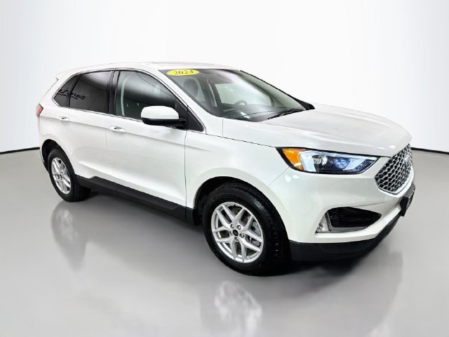 Used 2024 White Ford SEL image 1
