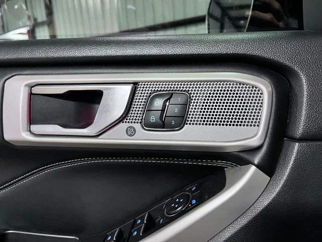 Used 2021 Black Ford Limited image 22