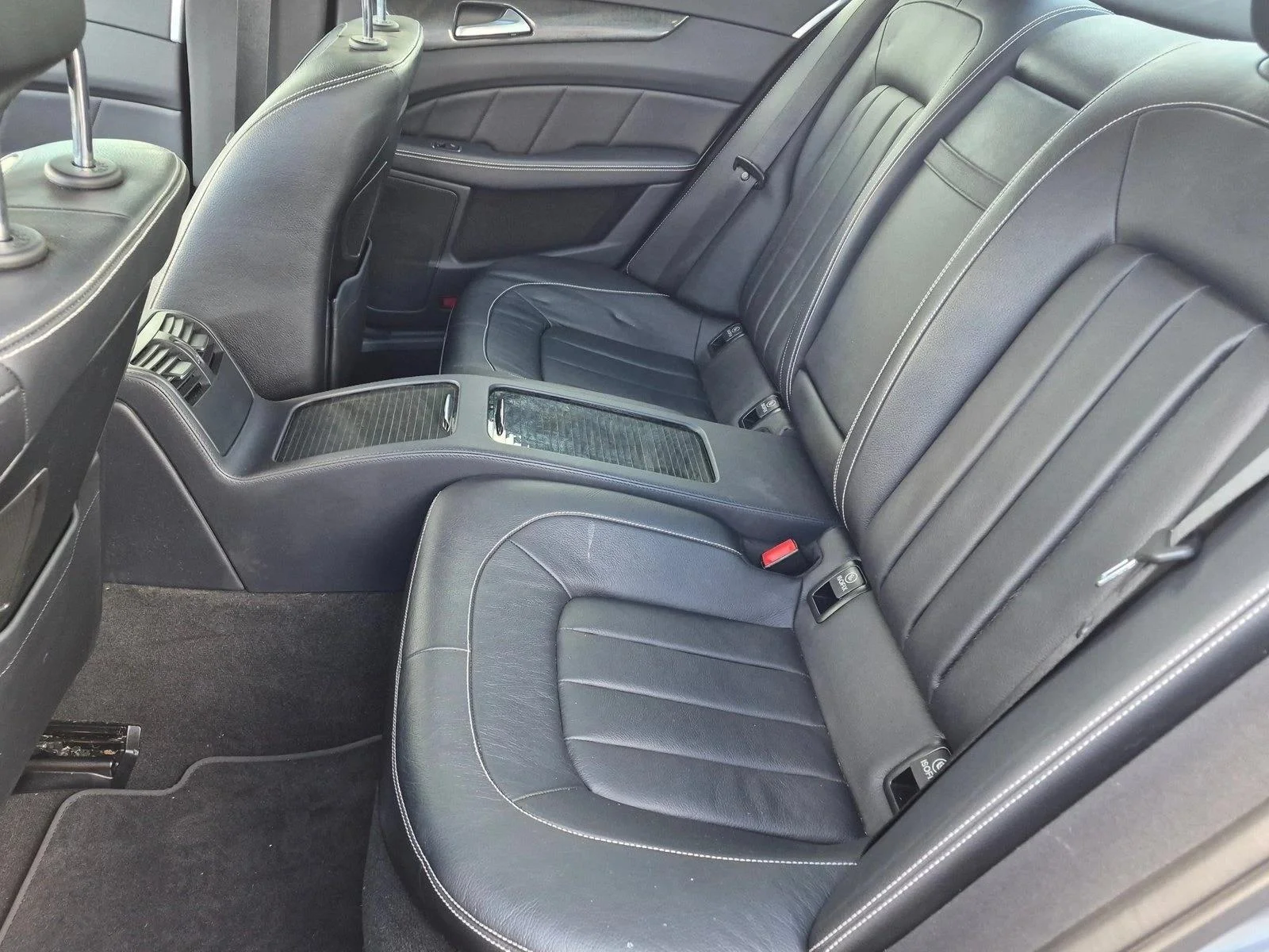 Used 2015 White Mercedes-Benz CLS 400 image 16