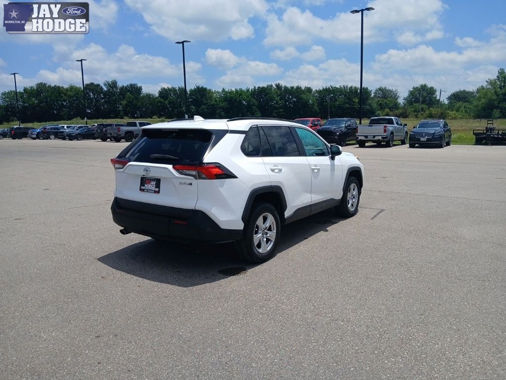 Used 2021 White Toyota XLE image 11