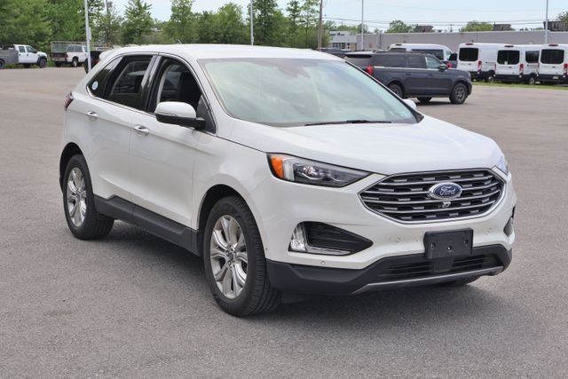 Used 2022 White Ford Titanium image 9