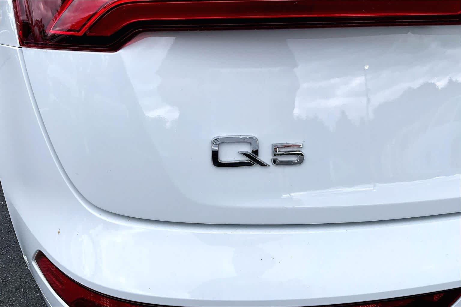 Used 2019 Ibis White Audi Premium Plus image 31
