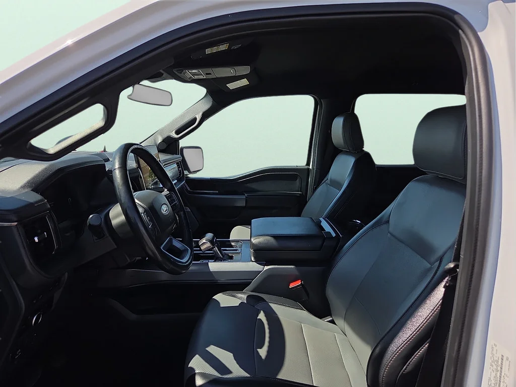 2023 Ford F-150 Lightning Lariat - Photo 16