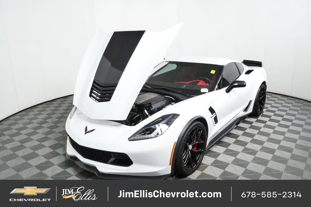 Used 2018 ARCTIC WHITE Chevrolet Grand Sport 2LT image 34