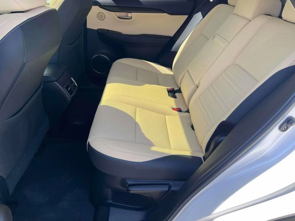 Used 2021 Eminent White Pearl Lexus  image 18