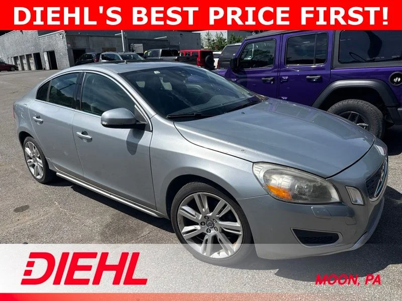 Used 2011 Silver Volvo T6 image 1