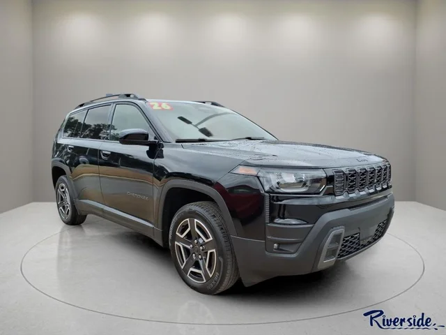 2026 Jeep Cherokee Laredo
