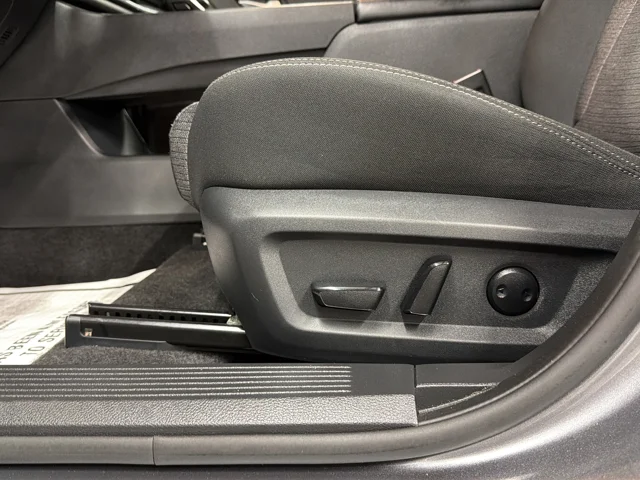 Used 2023 Gray Nissan SV image 18
