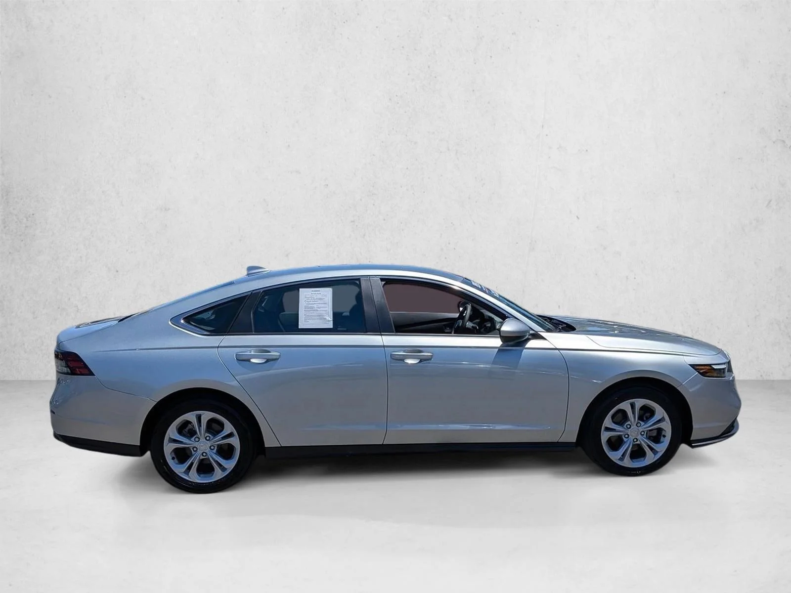 Used 2024 Solar Silver Metallic Honda LX image 4