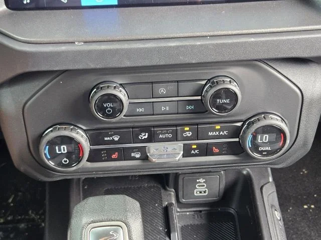 New 2026 Carbonized Gray Metallic Ford Big Bend® image 33