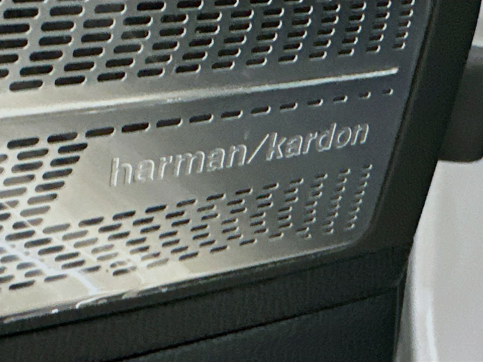 Used 2025 Silver Hyundai Calligraphy image 19
