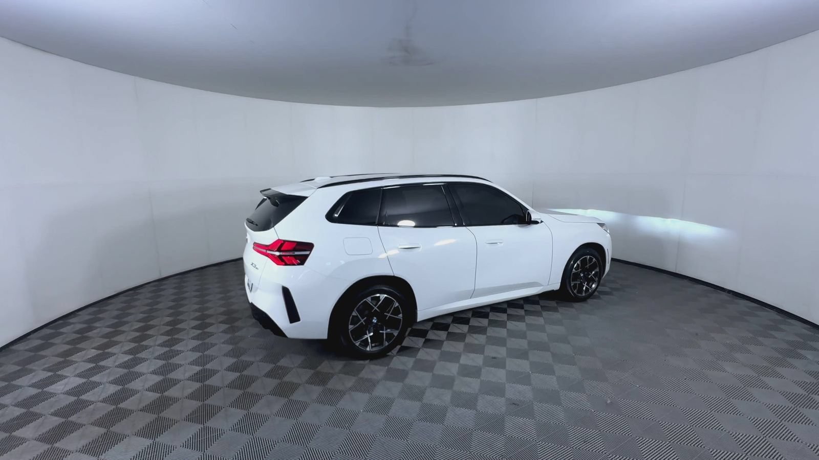 Used 2026 Alpine White BMW 30 xDrive image 8