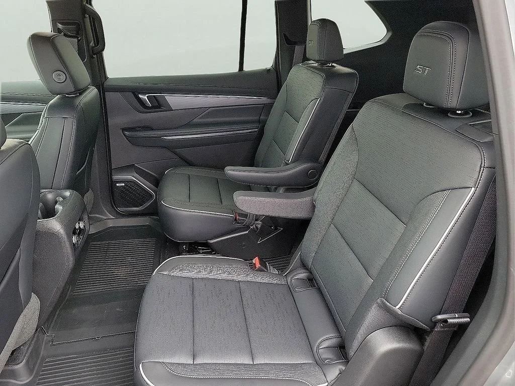 2026 Buick Enclave Sport Touring - Photo 13