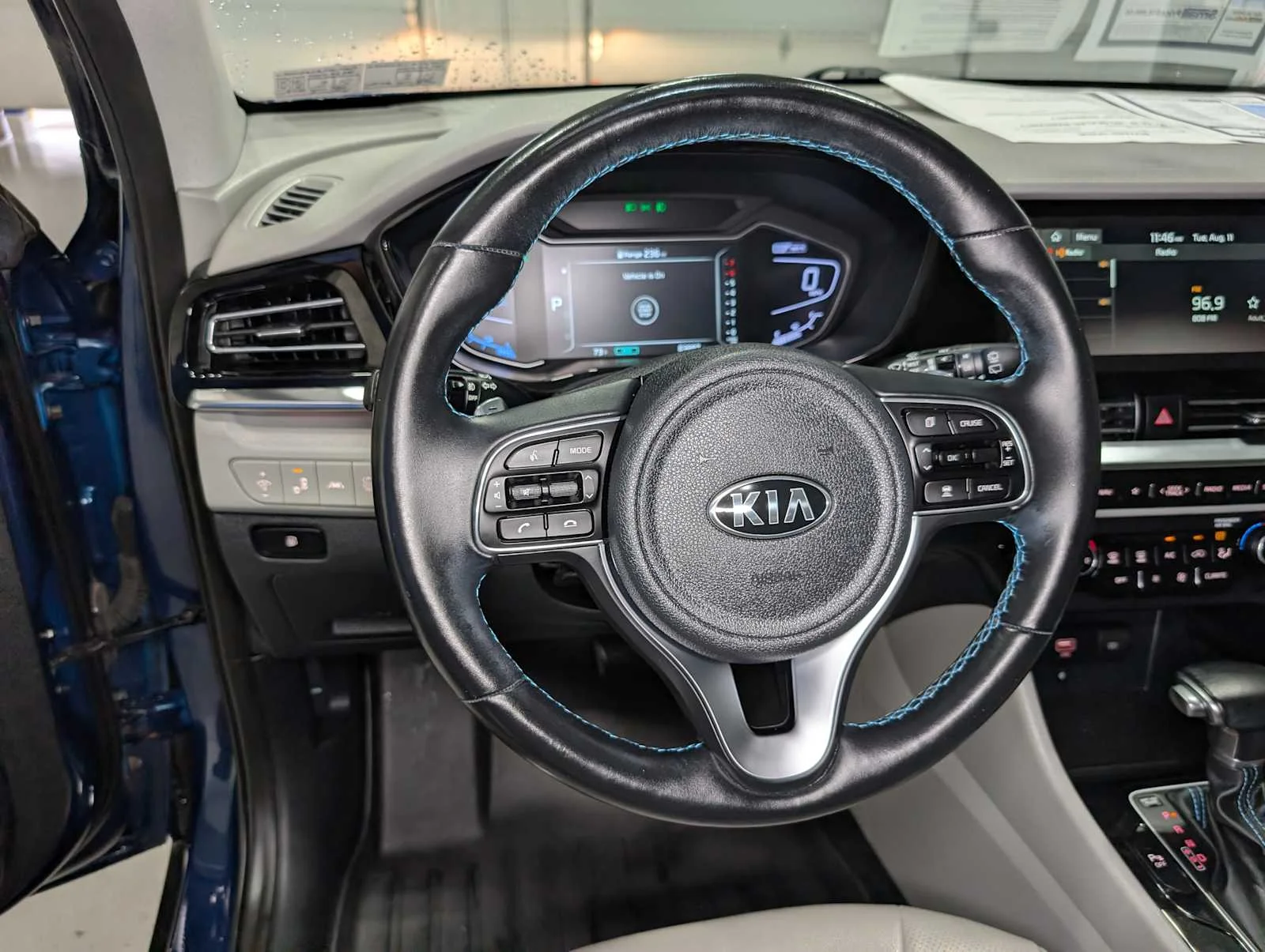 Used 2020 CERULEAN Kia EX Premium image 31