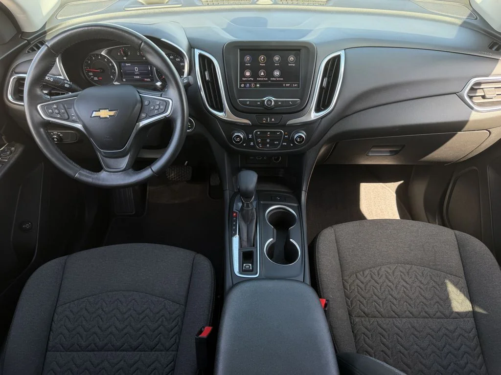 Used 2022 White Chevrolet LT image 11