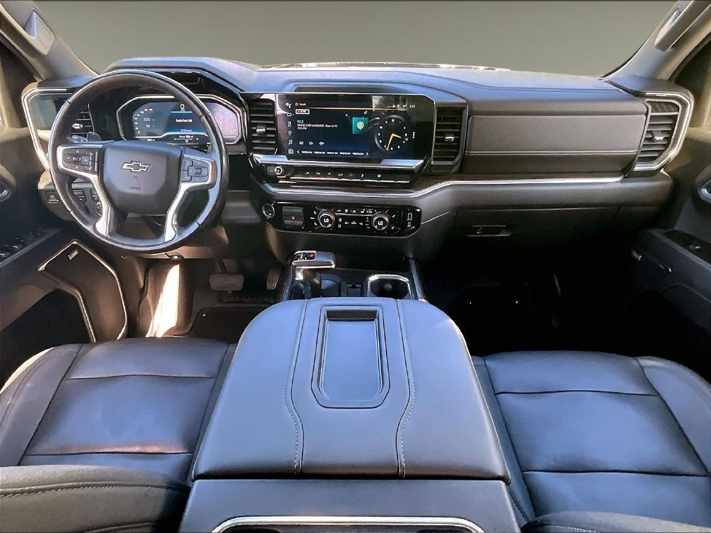 Used 2022 Black Chevrolet RST image 21