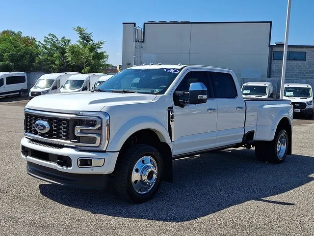 Used 2026 White Metallic Ford Platinum image 3