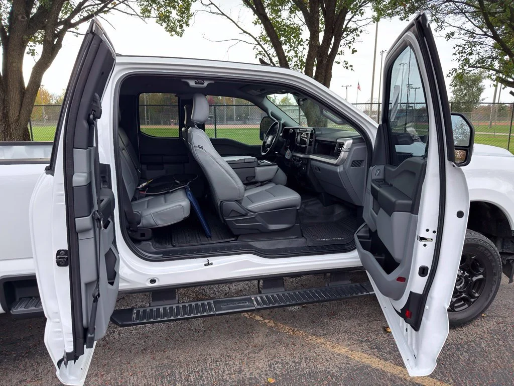 Used 2026 White Ford XL image 7