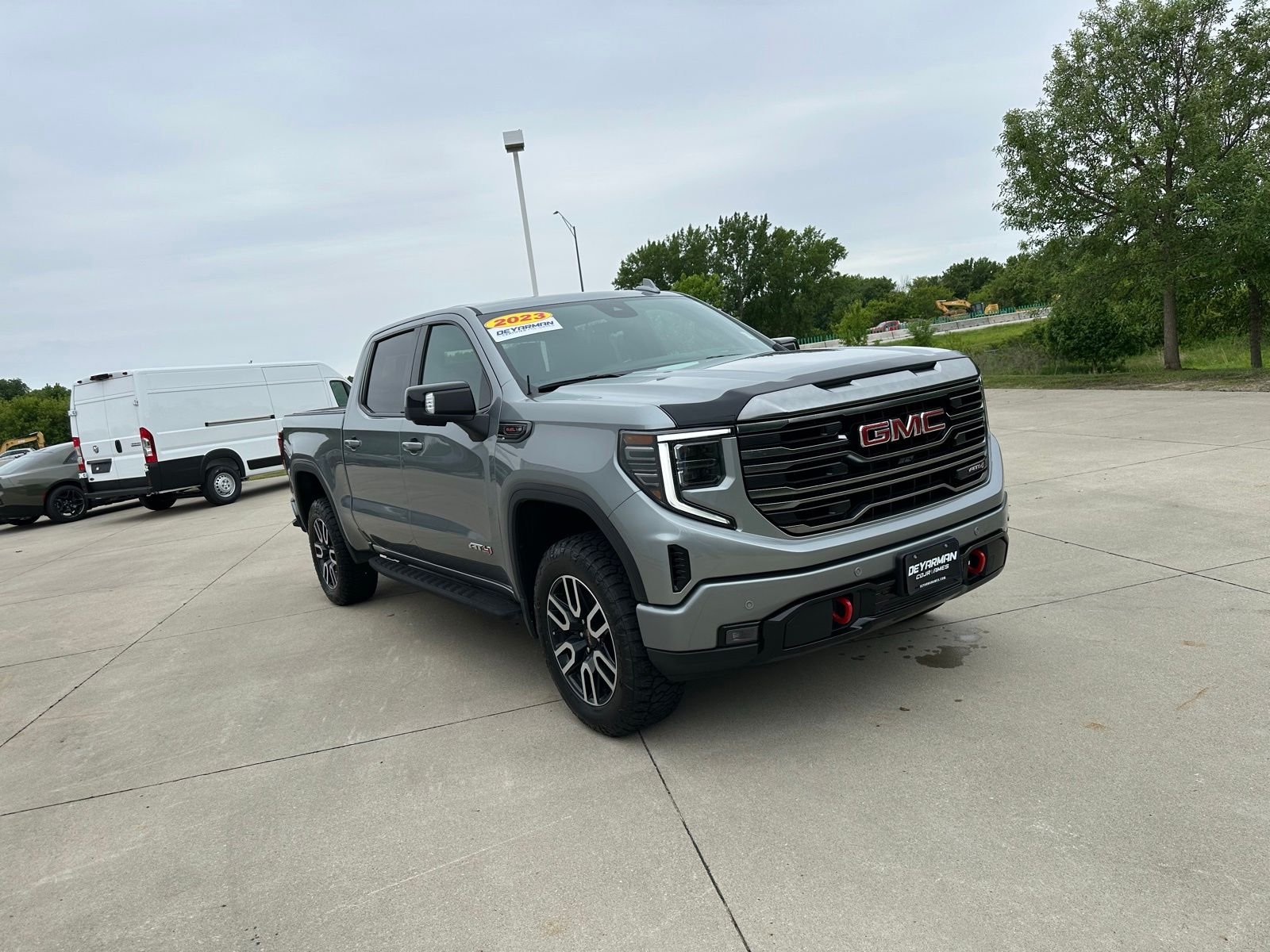 2023 GMC Sierra 4WD Crew Cab Short Box AT4's photo