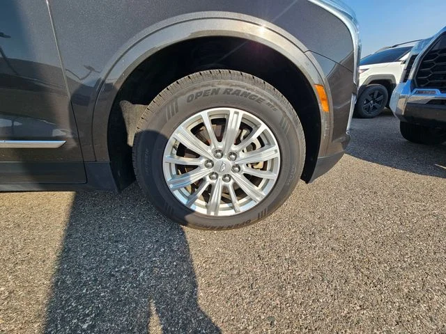 Used 2019 Dark Mocha Metallic Cadillac Base image 21