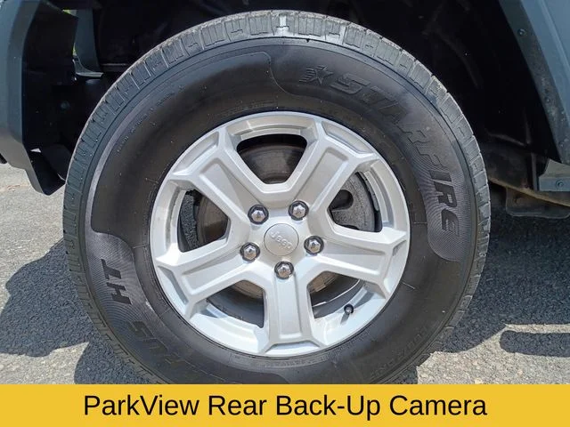 Used 2020 Gray Jeep Sport S image 22