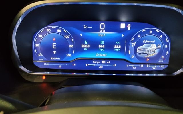 Used 2022 Black Chevrolet Z71 image 26