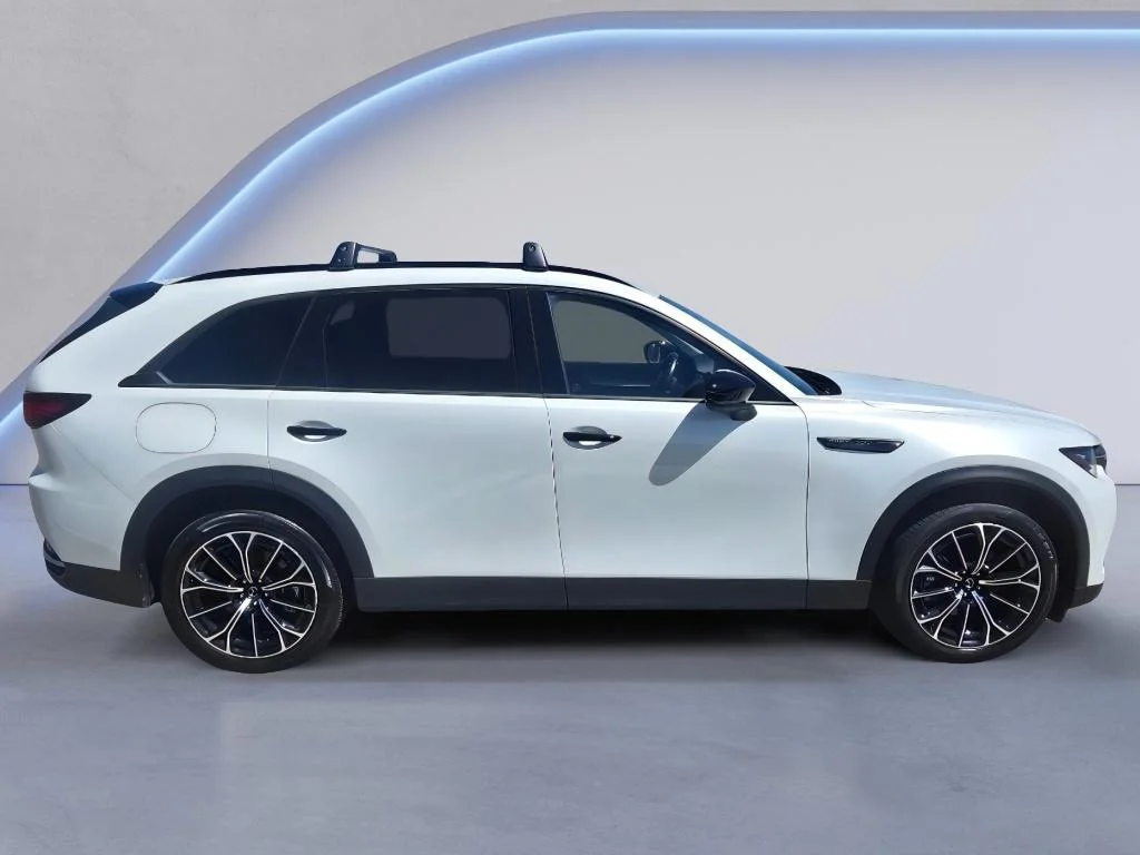 Used 2025 Rhodium White Premium Mazda Premium Package image 6