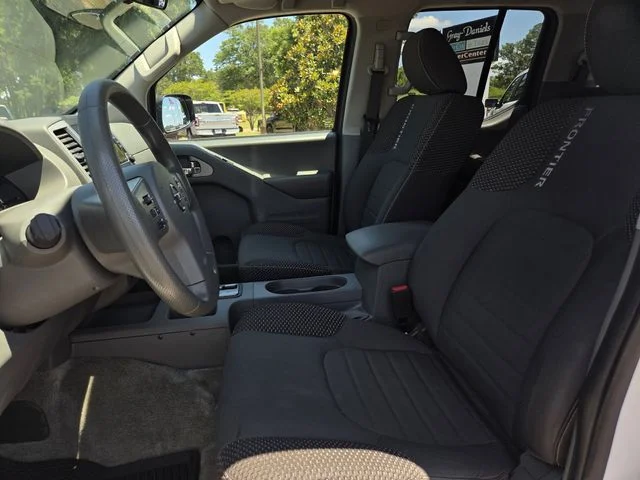 Used 2018 Glacier White Nissan SV image 12