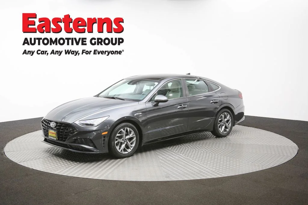 Used 2023 Gray Hyundai SEL image 60