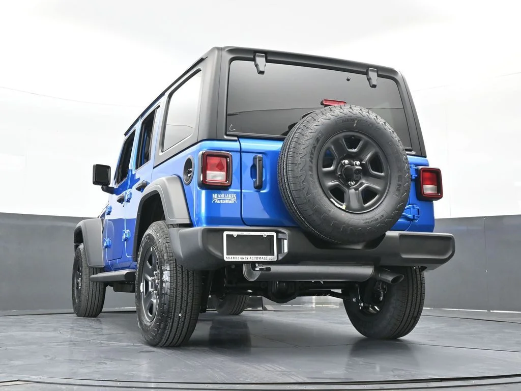 New 2026 Hydro Blue Pearl-Coat Exterior Paint Jeep Sport image 59