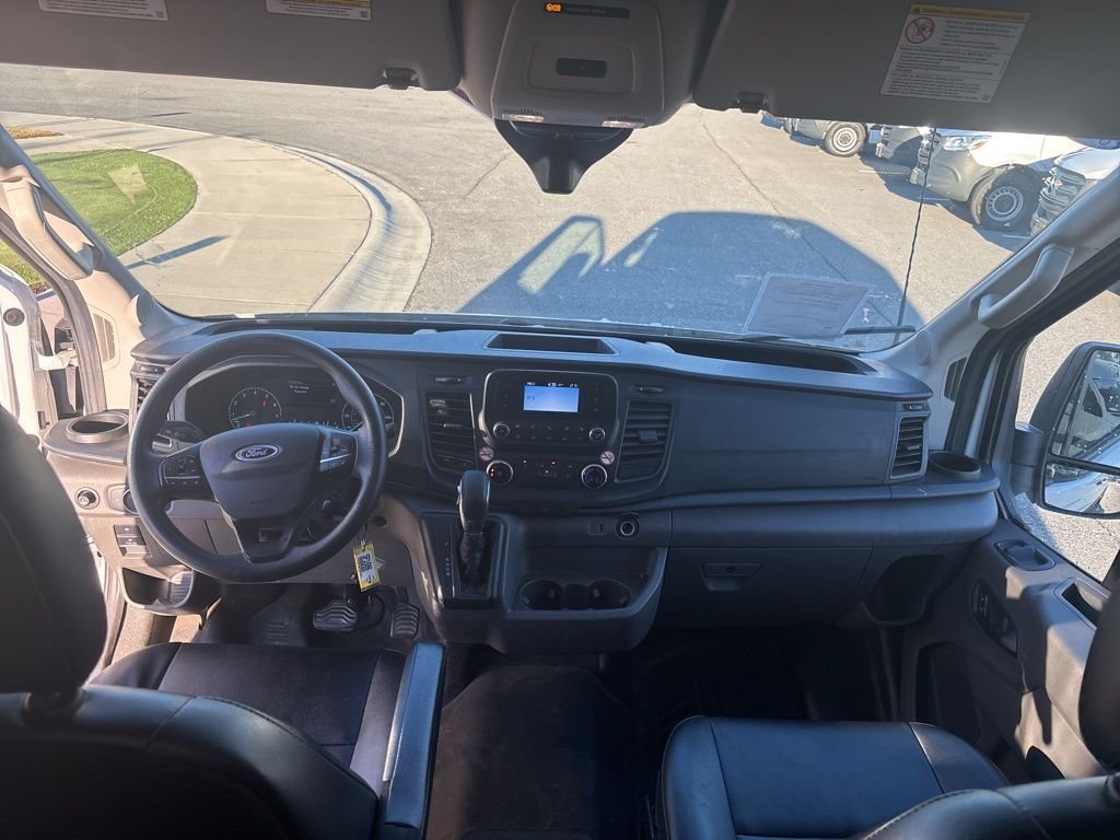 Used 2023 Oxford White Ford Base image 40