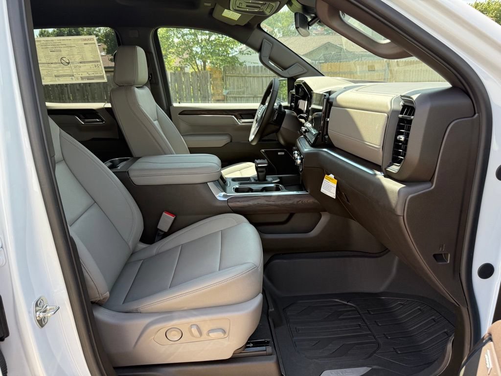 2026 GMC Sierra 1500 SLT - Photo 20