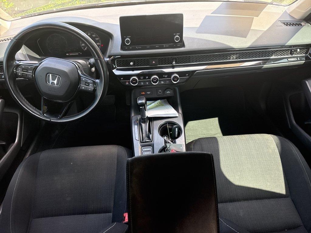 Used 2022  Honda EX image 12