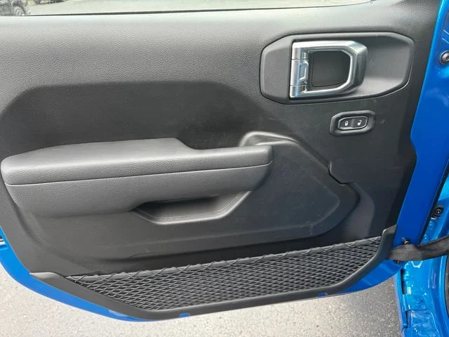 New 2026 Hydro Blue Pearl-Coat Exterior Paint Jeep Sport image 20