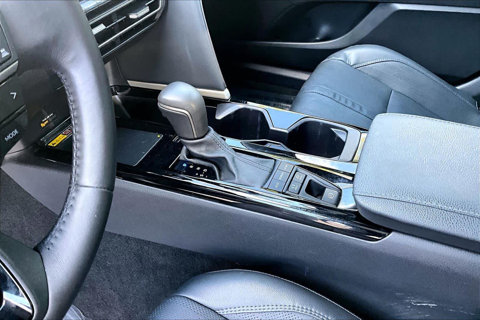Used 2025 Reservoir Blue Toyota XSE image 17