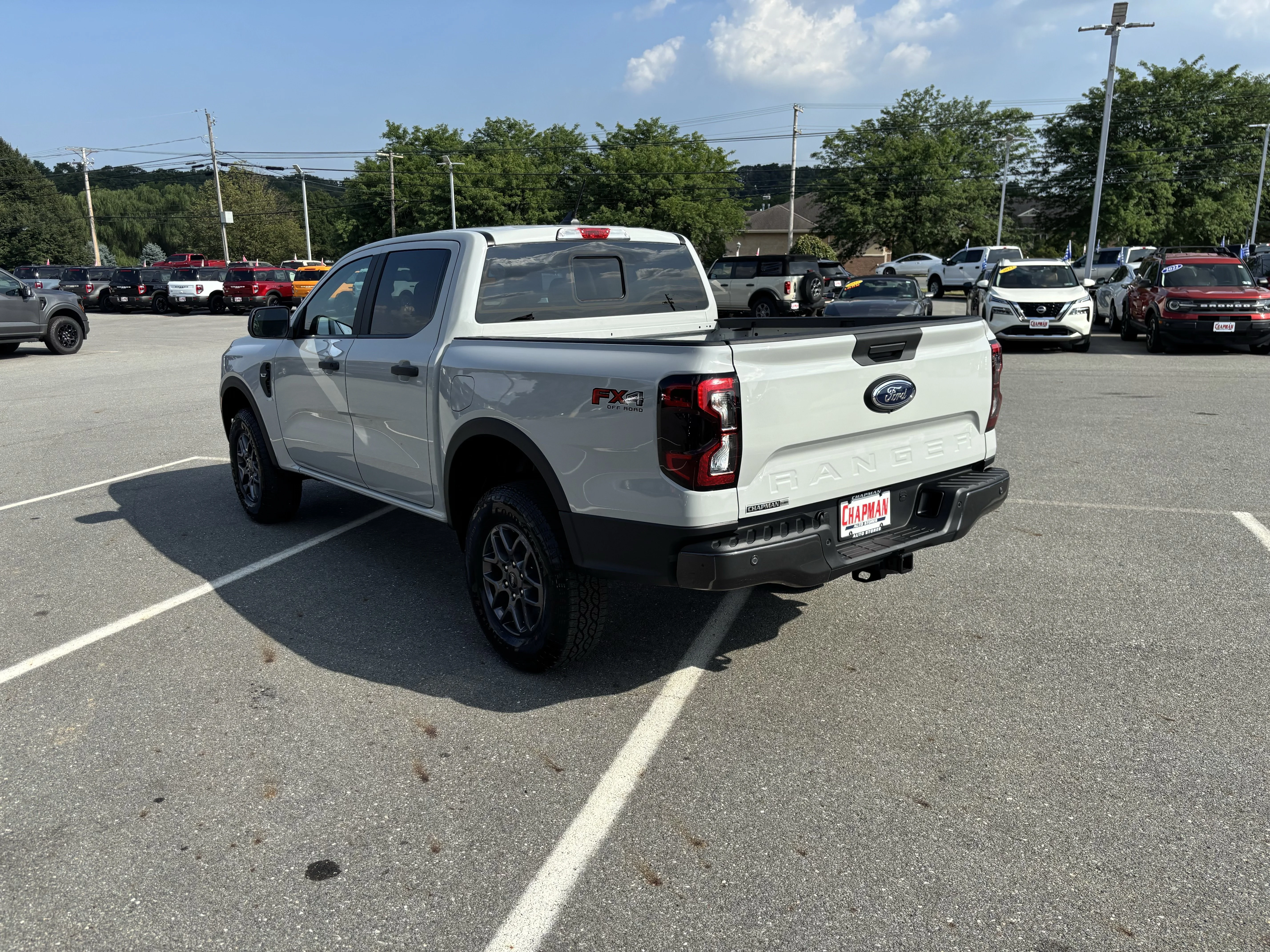 New 2026 Avalanche Ford XLT image 4