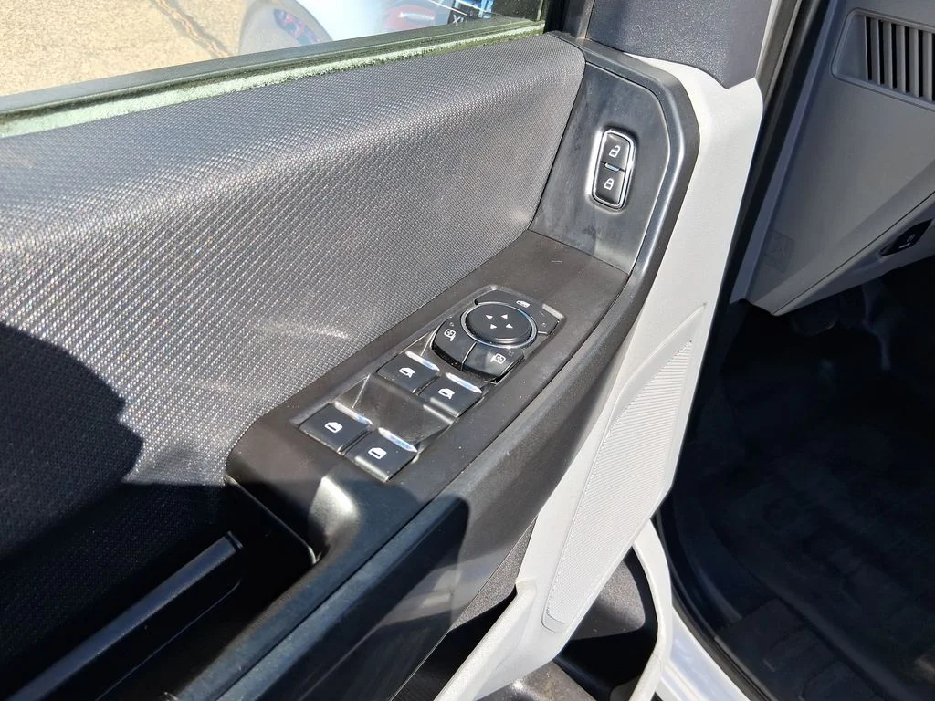 Used 2022 Oxford White Ford XL image 11