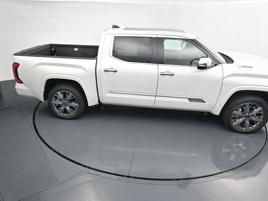 New 2026 Wind Chill Pearl <sup>1</sup> Toyota Tundra Capstone image 27