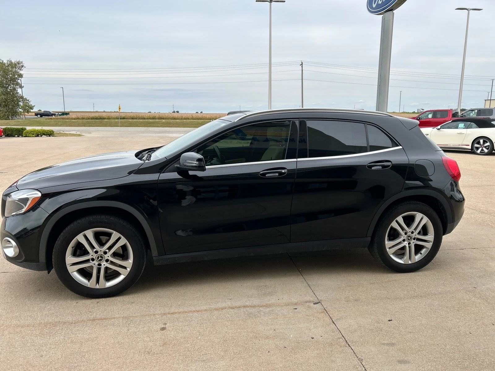 Used 2018 Cosmos Black Metallic Mercedes-Benz GLA 250 image 5