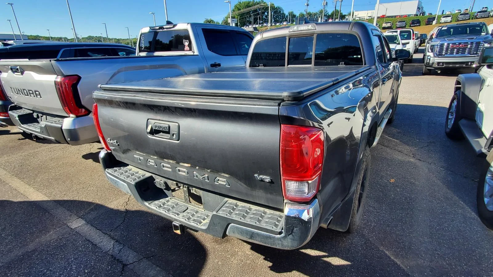 Used 2017 Magnetite Gray Metallic Toyota SR5 image 9