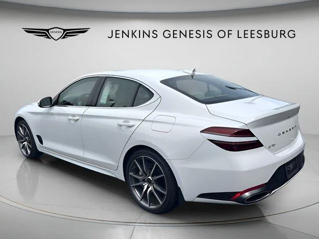 Used 2025 White Genesis 2.5T image 5