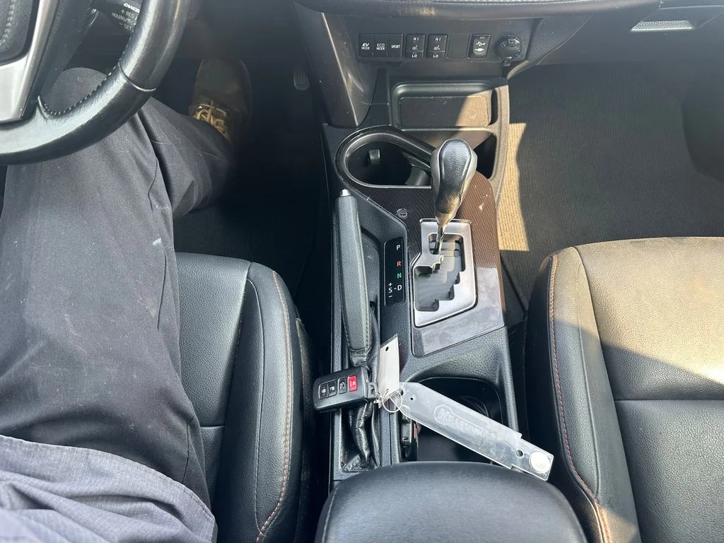 Used 2018 Gray Toyota SE image 18