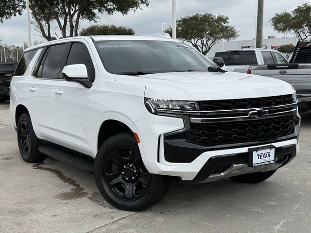 Used 2021 Summit White Chevrolet Commercial image 2