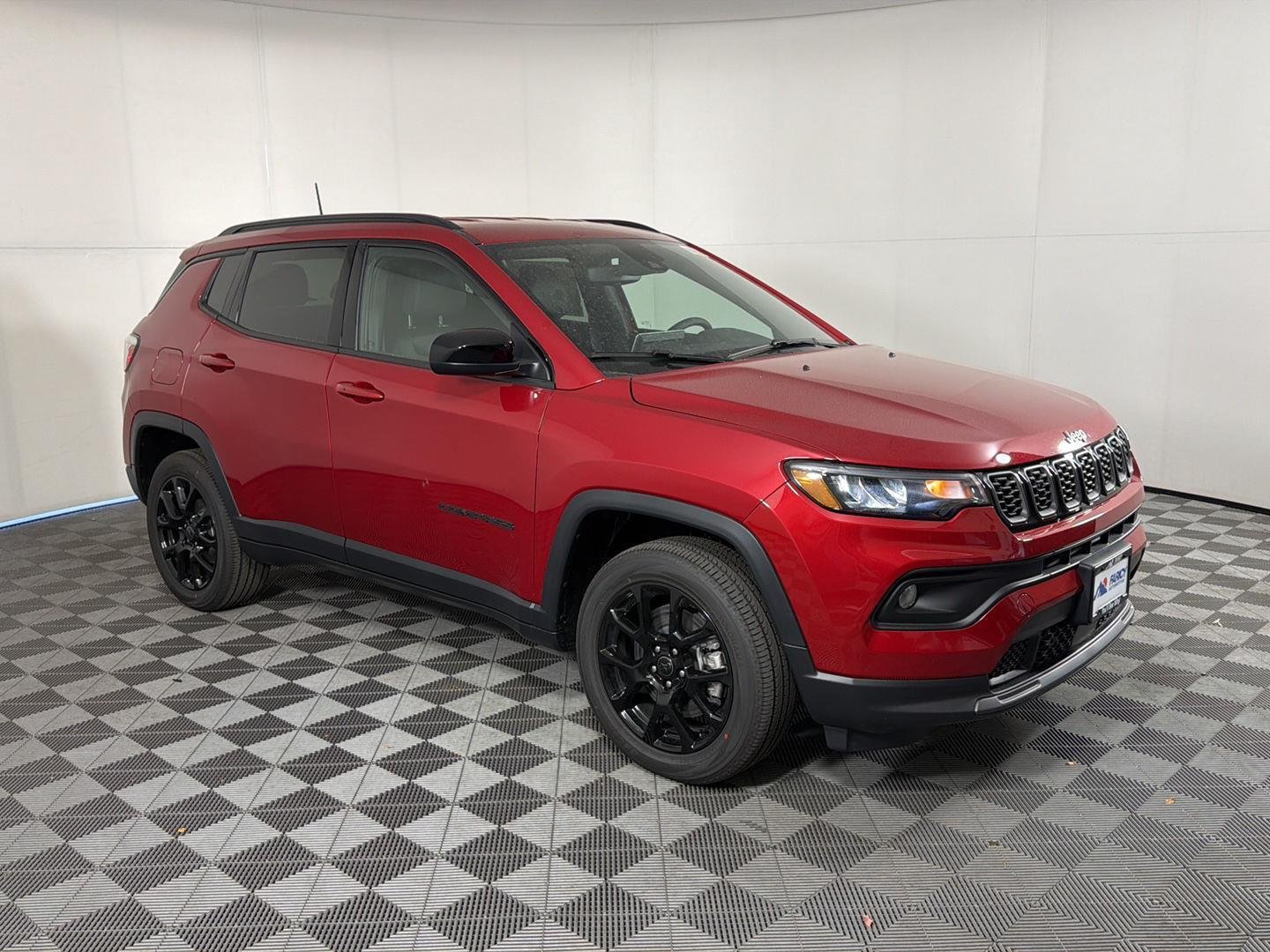 New 2026 Red Hot Pearl-Coat Exterior Paint Jeep Latitude Altitude image 2